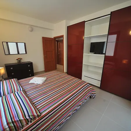 Rodia Residence